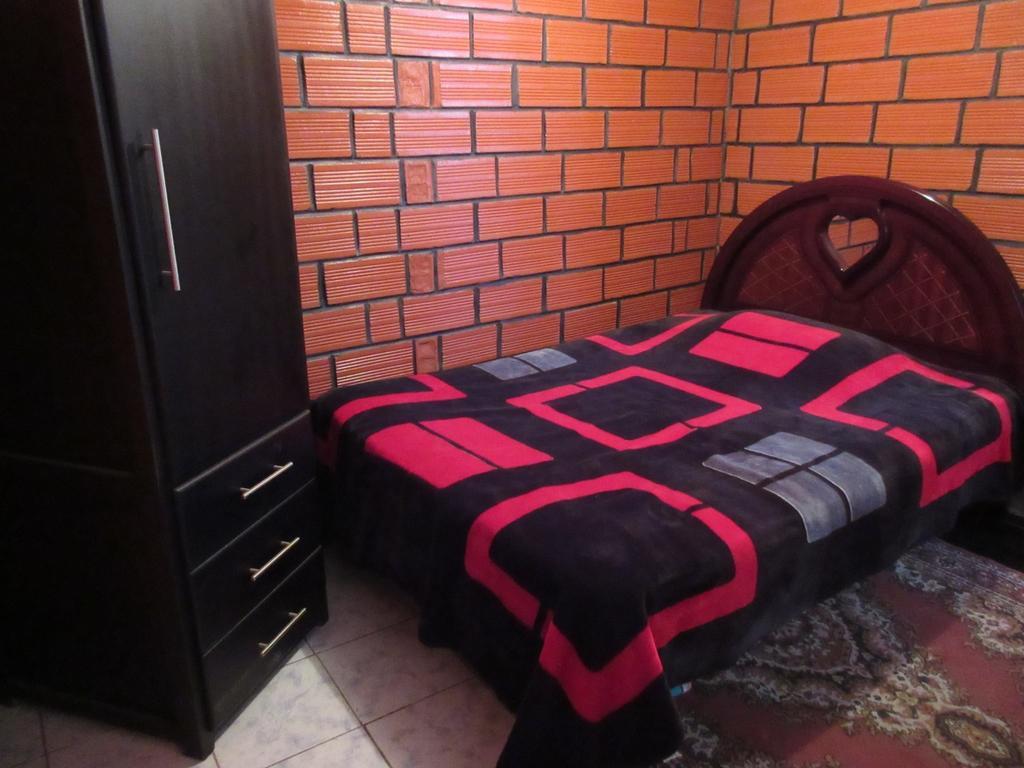 Hostel Sendero De Volcanes Latacunga Room photo