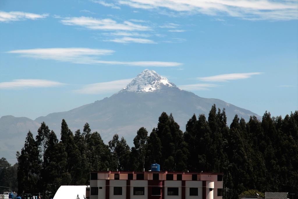 Hostel Sendero De Volcanes Latacunga Exterior photo